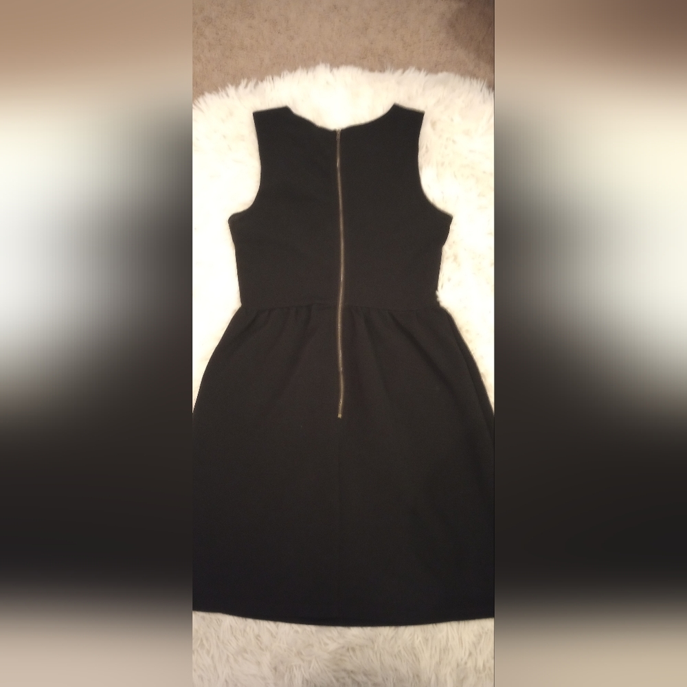Dress - Picture 4 of 5
